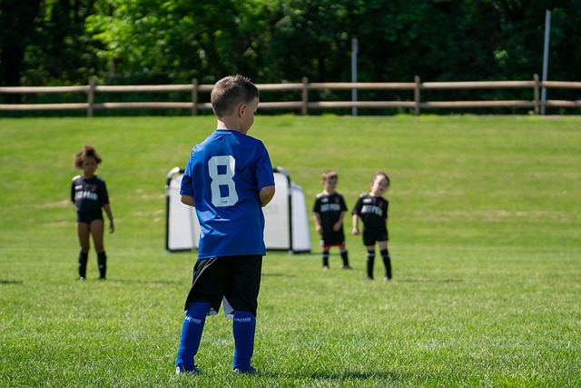 他不仅激励 他不仅激励